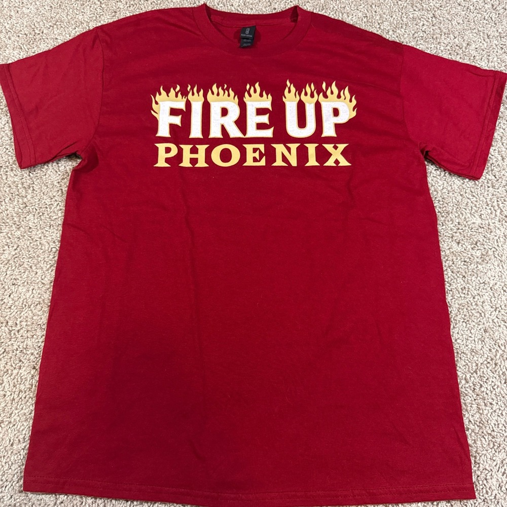 Gildan T-Shirt Men Medium Red Excellent Elon University Dining Fire Up Phoenix - Picture 1 of 6